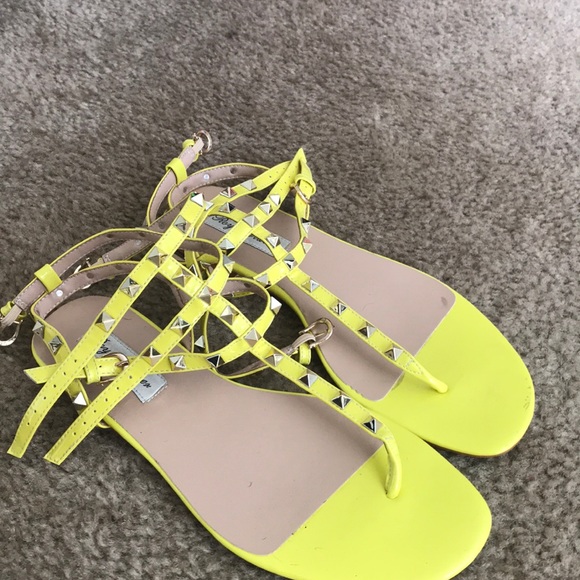 Yellow rock stud gladiator sandals - Picture 1 of 2